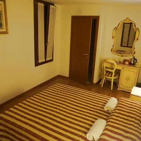 Venetian Experience Rialto Vendégház